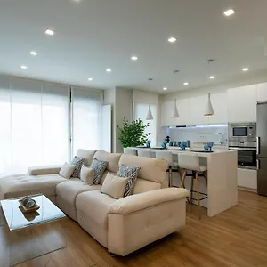 Apartamento Acogedor Con Piscina., Granada
